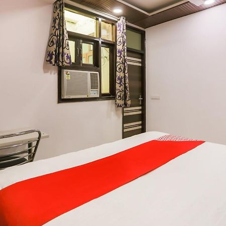 Oyo Jai Palace Nowe Delhi Zewnętrze zdjęcie
